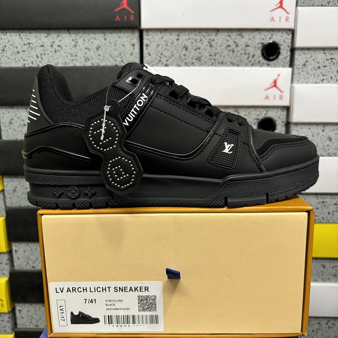Louis Vuitton Trainer 1-17
