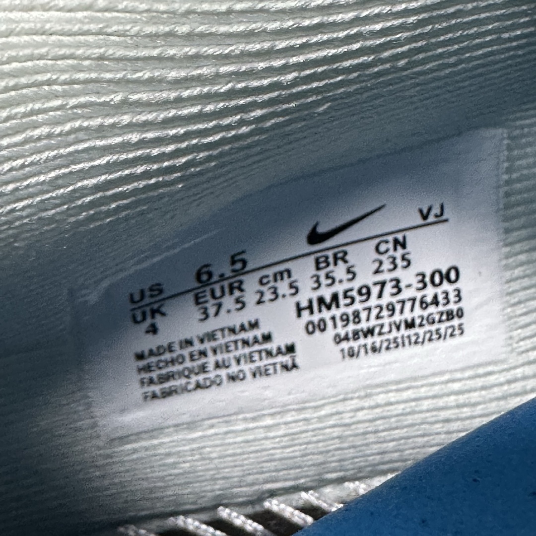 Nike Vomero Premium Barely (Green) - Image 10