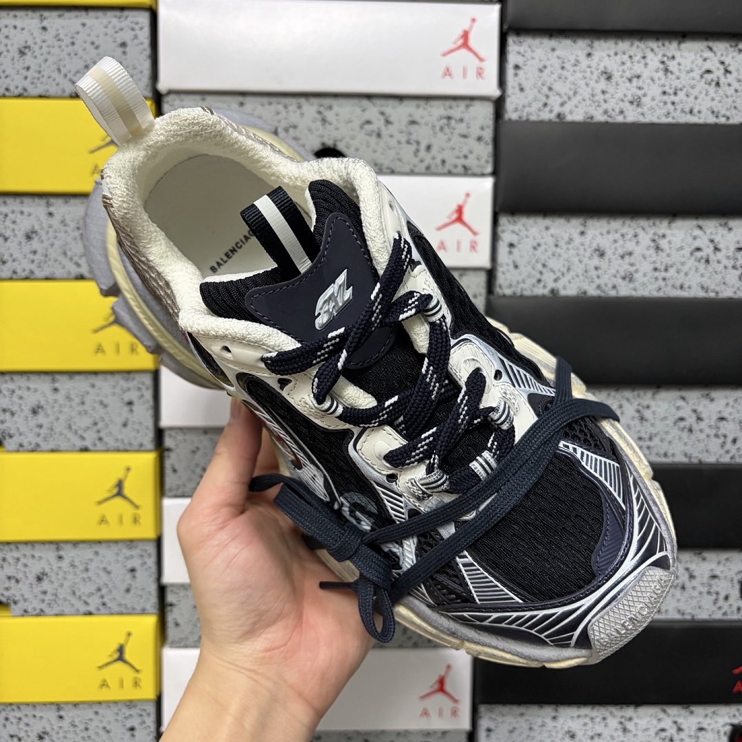 Balenciaga 3XL - Image 10