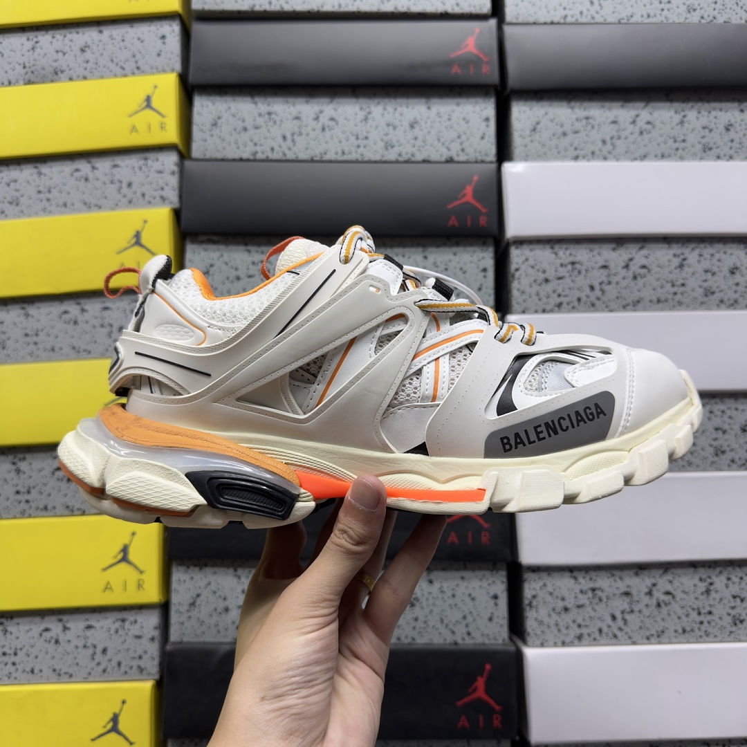 Balenciaga BLCG Track LED 3.0 (Orange) - Image 3