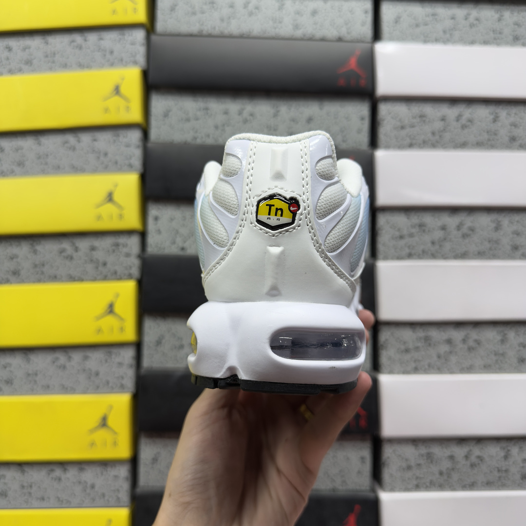 Nike Air Max Plus Summer Gradient - Image 4