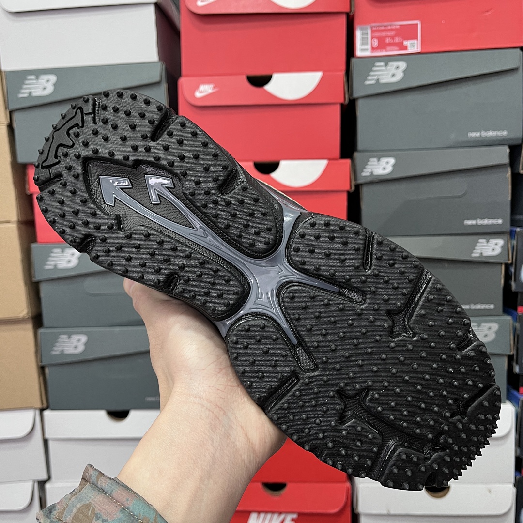 Off-White Be Right Back (Black) - Image 4