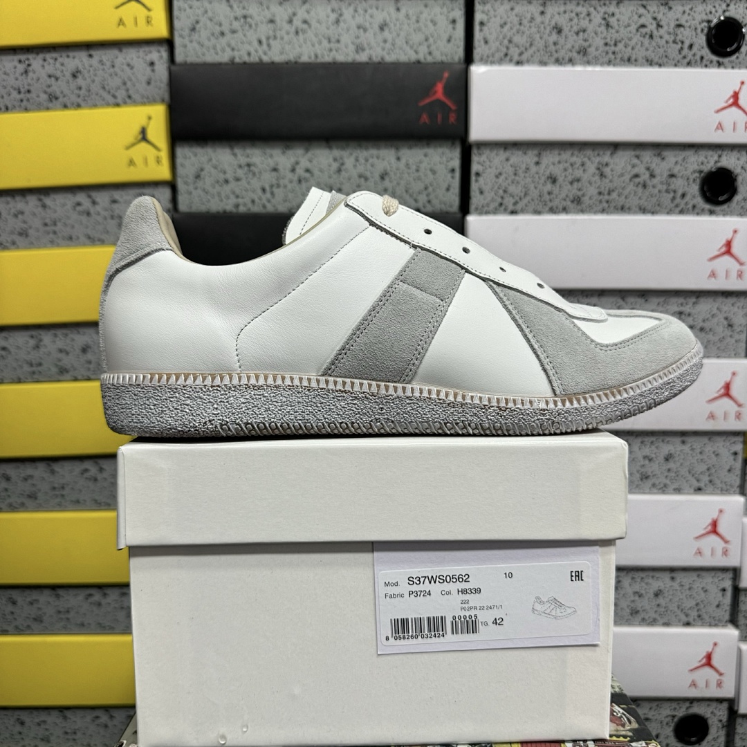 On Running Maison Margiela Replica German Army Trainer Dirty Wash H8339 White Grey (GAT Dark Suede)