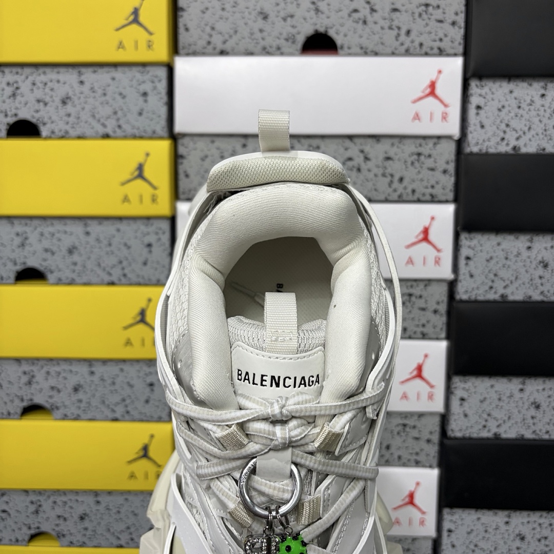 Balenciaga Track - Image 3