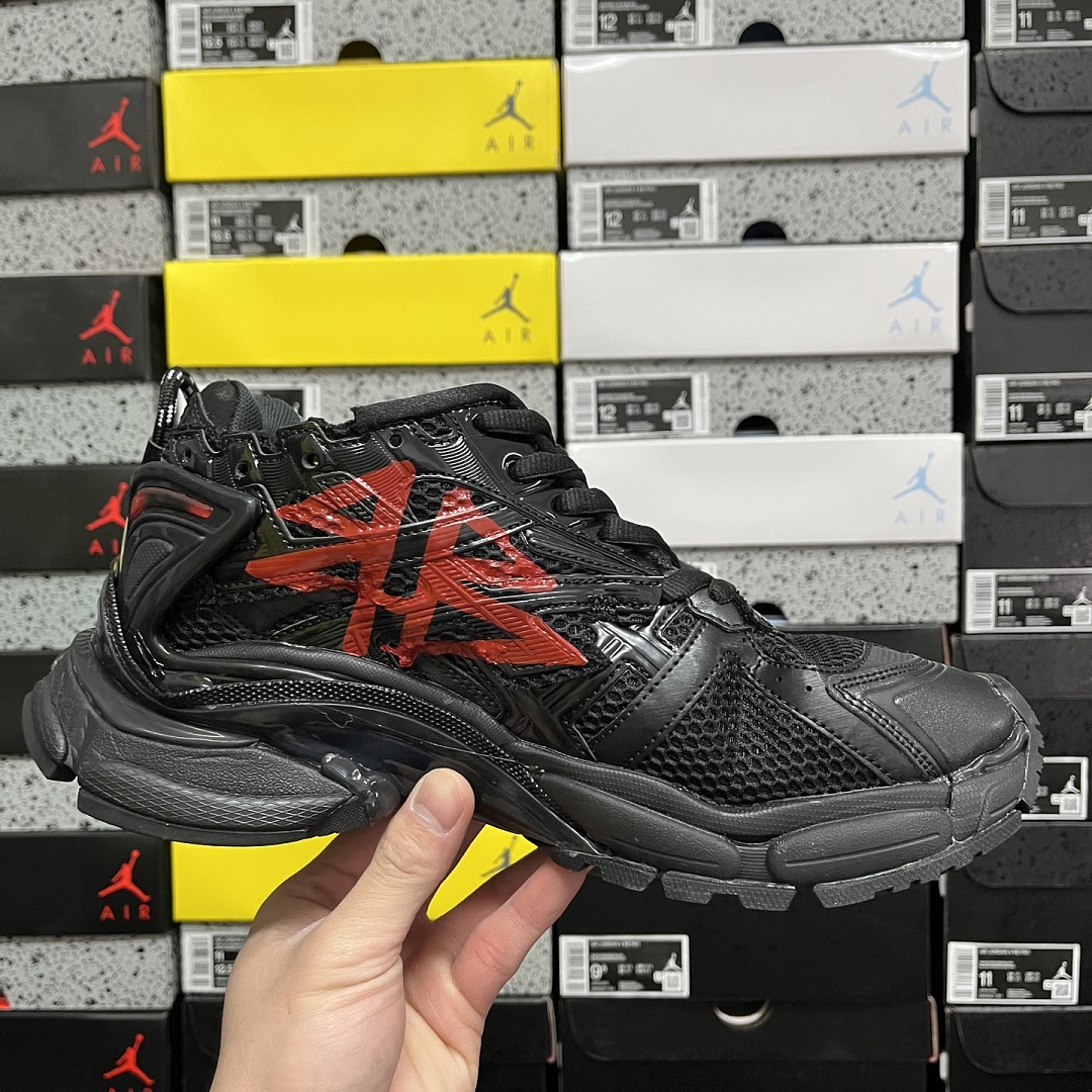 Balenciaga BLCG Runner 7.0 - Image 9