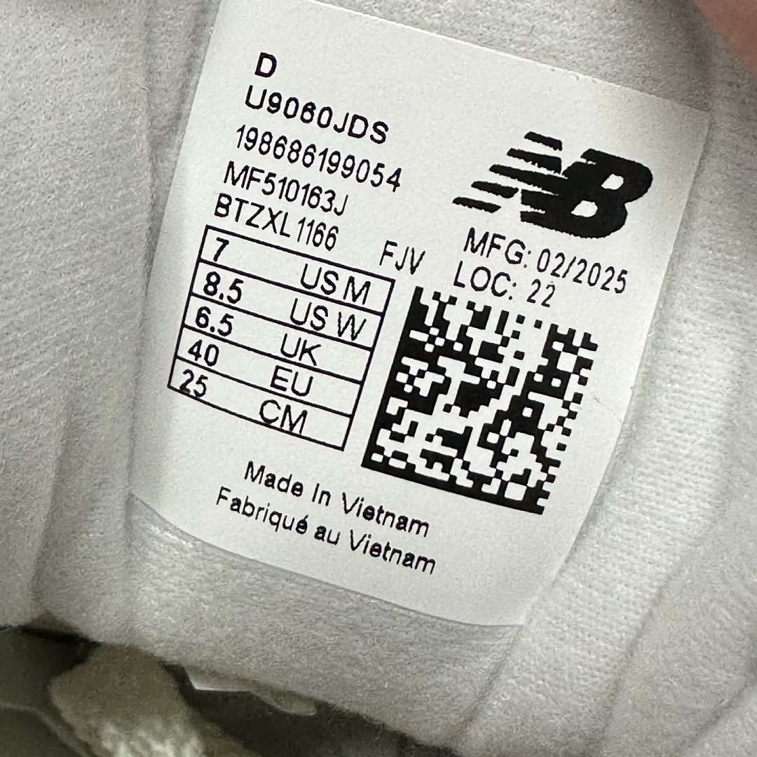 New Balance 9060 - Image 5