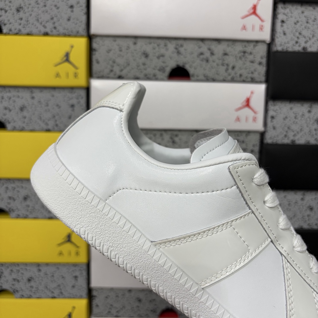 On Running Maison Margiela Replica - Image 8