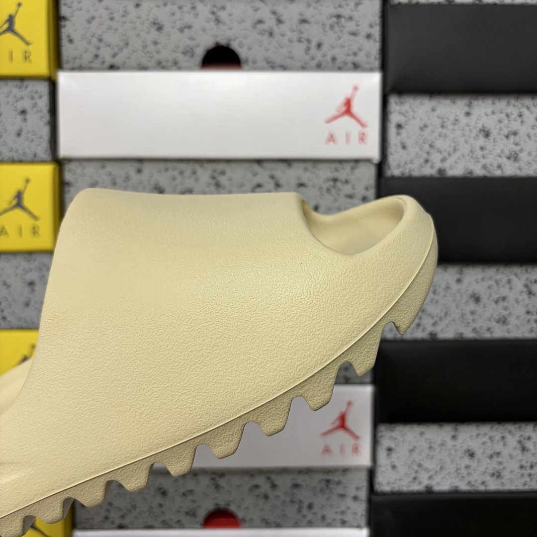 Adidas Yeezy Slide Bone Slides (Matte) - Image 5