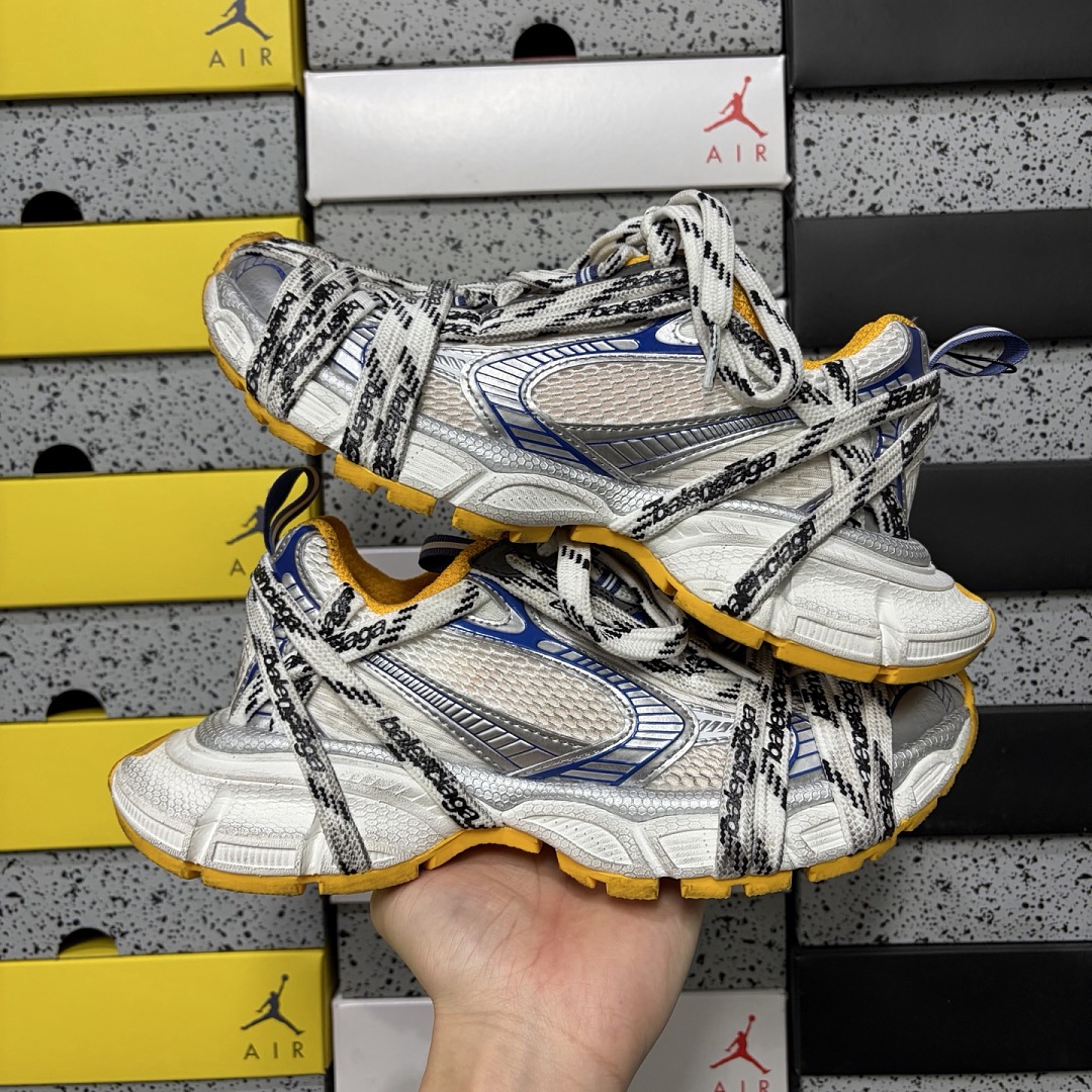 Balenciaga BLCG 3XL - Image 9