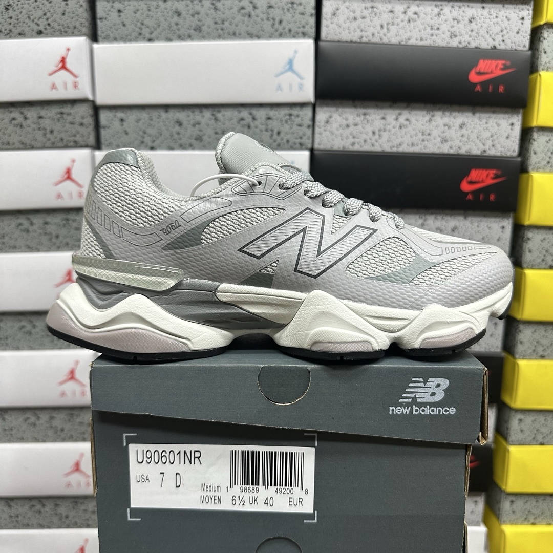 New Balance 9060 Shoe Palace (Black Silver)