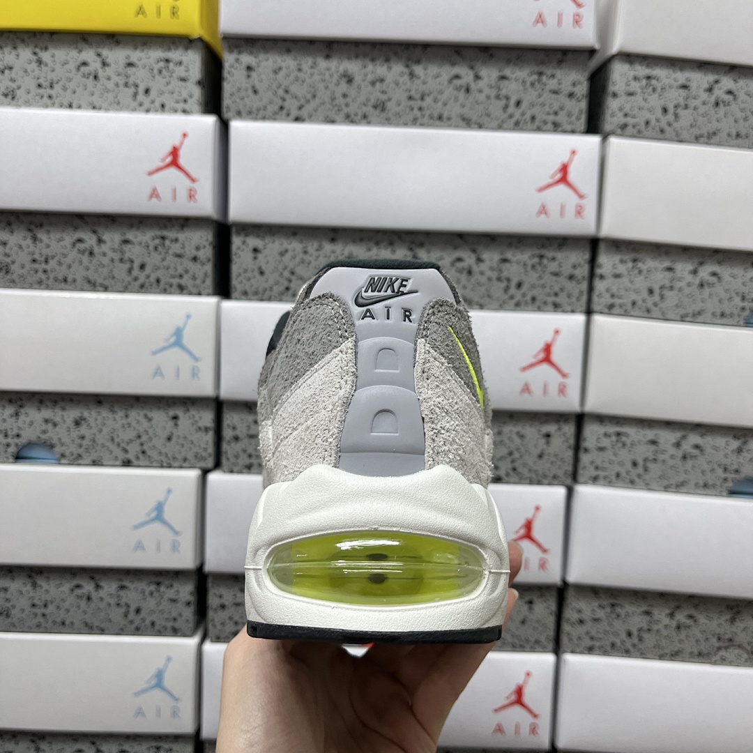 Nike Air Max 95 OG Reverse Gradient Neon - Image 4