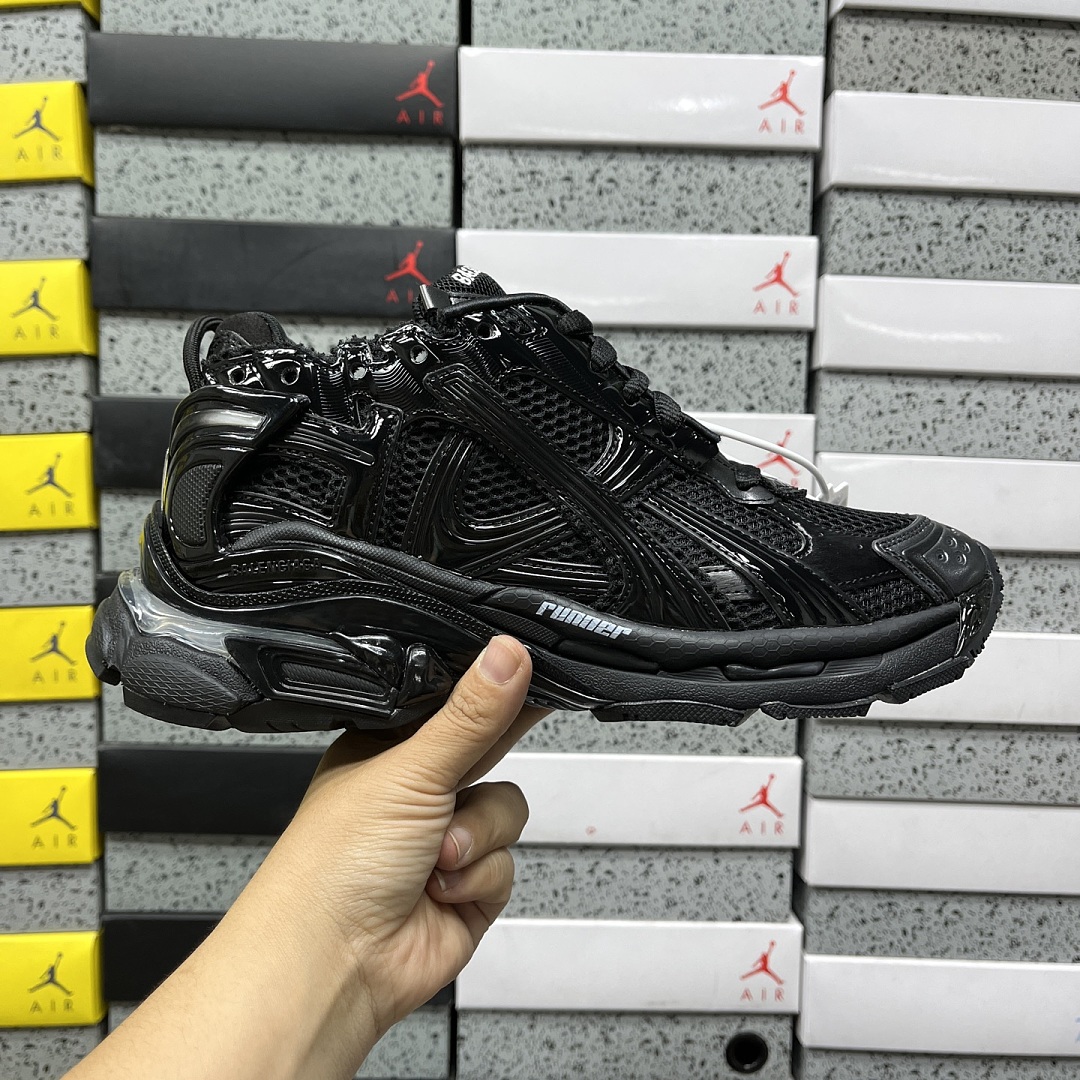 Balenciaga Runner LED Black 7.5 - Image 2