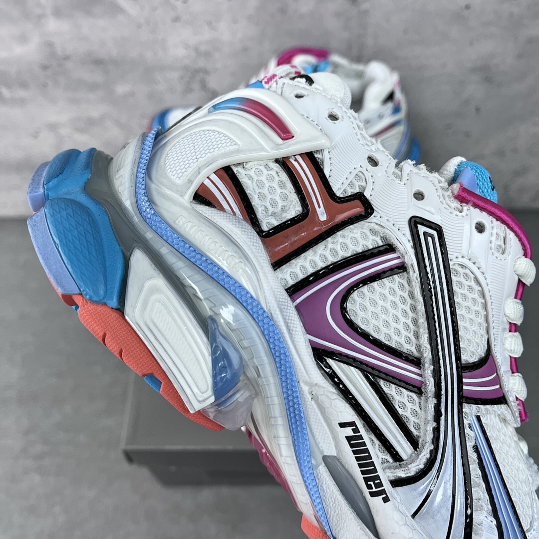 Balenciaga Runner 7.5 - Image 85