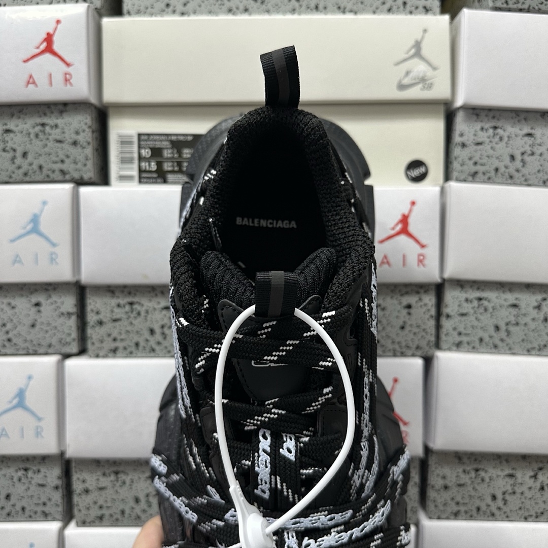 Balenciaga 3XL Extreme Lace 9110 Triple Black Straps (Mid Stripe) - Image 6