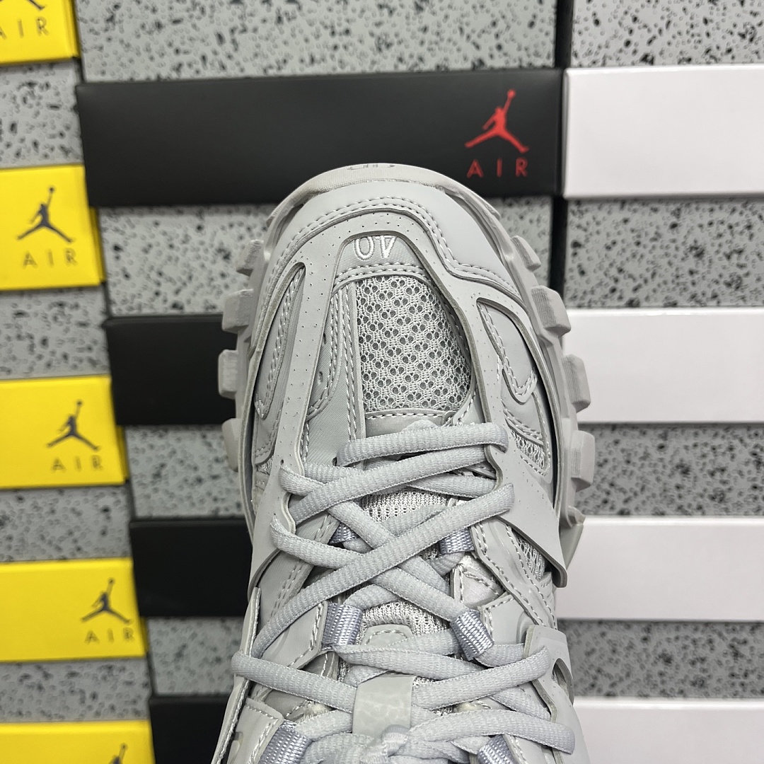 Balenciaga Track Light Grey Outsole Speckled - Image 2