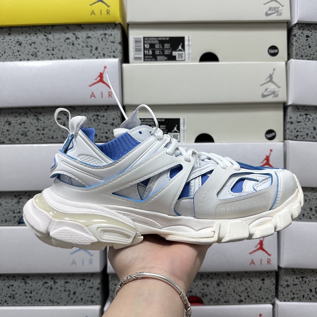 Balenciaga Track - Image 34
