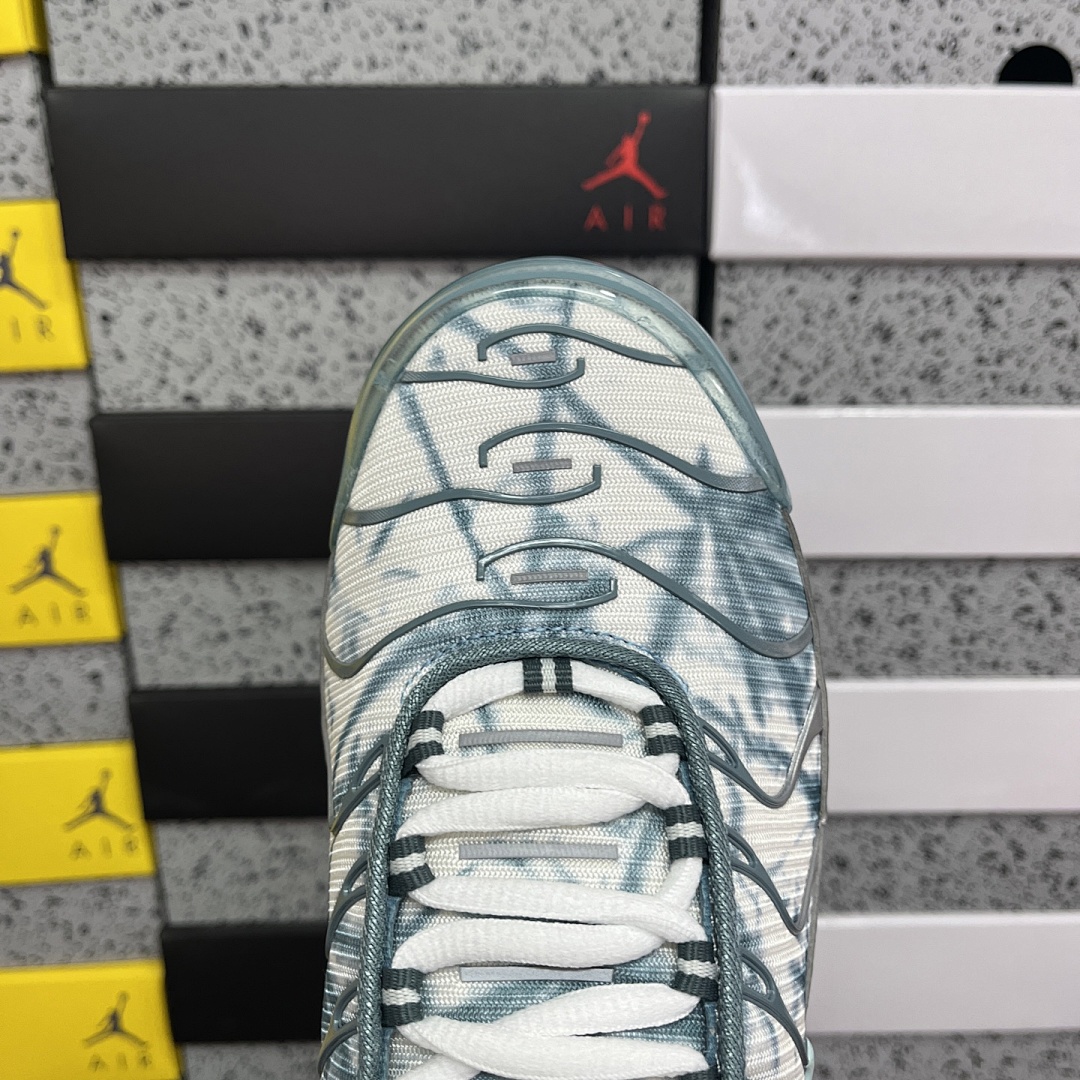 Nike Air Max Plus Origins Waterway - Image 6