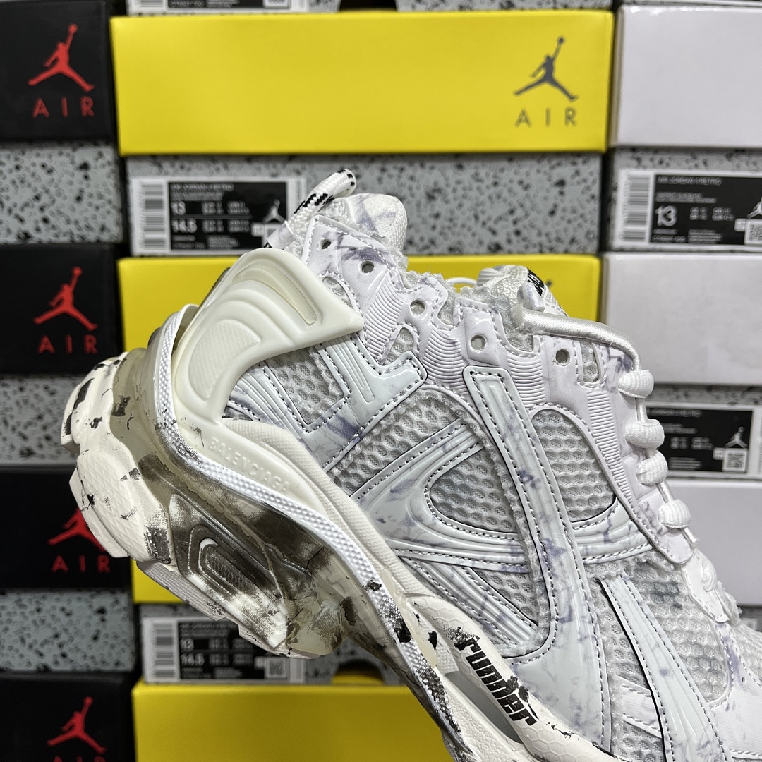 Balenciaga BLCG Runner 7.5 - Image 5