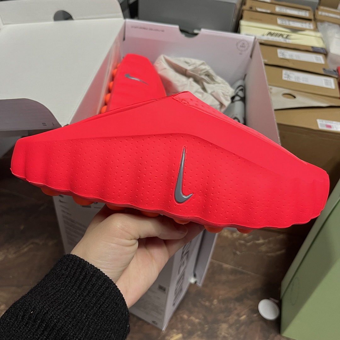 Nike Mind 001 Slide Solar (Red)