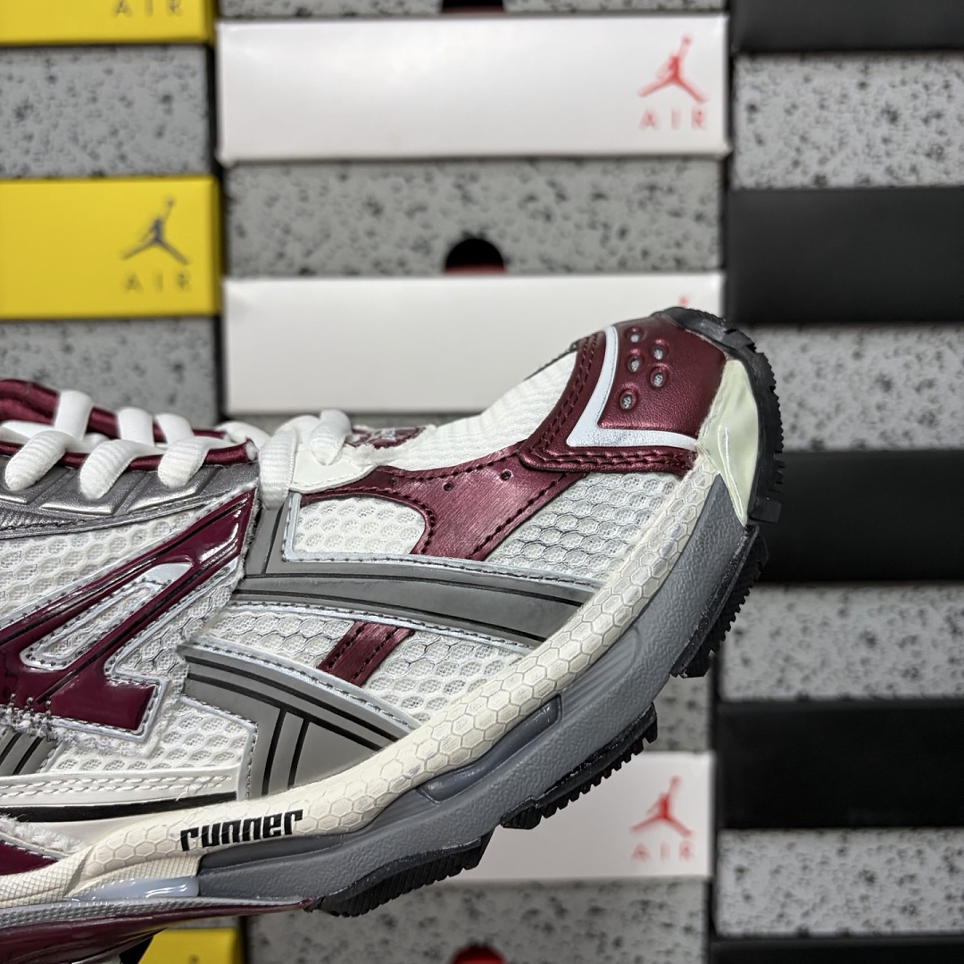 Balenciaga BLCG Runner 7.0 - Image 6