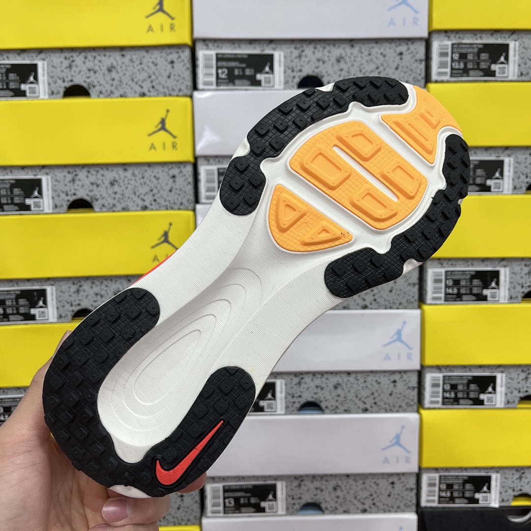 Nike Zoom Vomero - Image 6