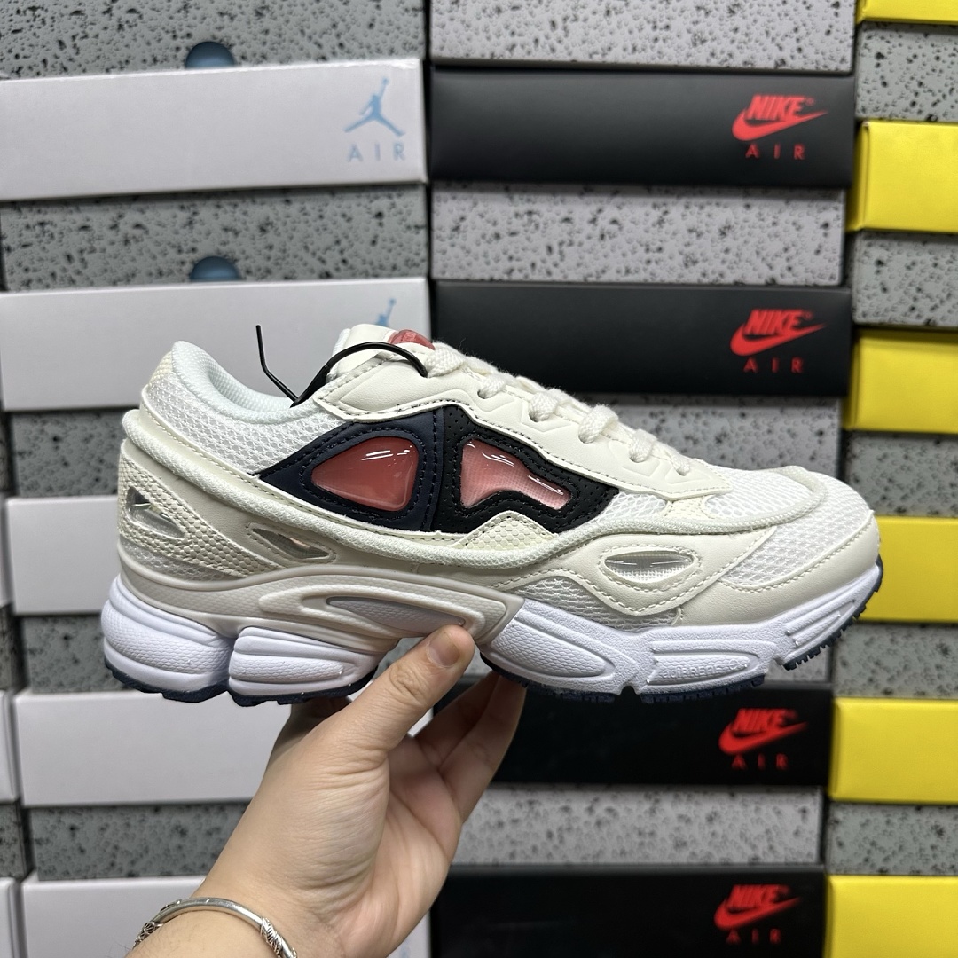 On Running Ozweego 2 Raf Simons Chalk (White) - Image 4