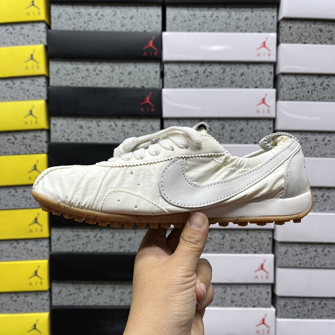 Nike Moon Shoe - Image 5
