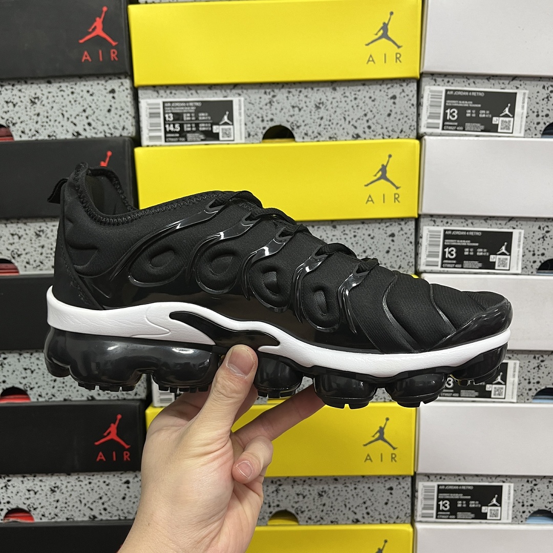 Nike Air VaporMax Plus - Image 5