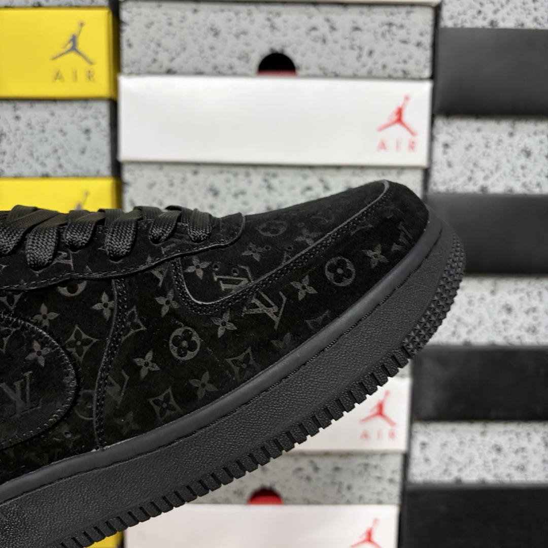 Louis Vuitton By Virgil Abloh Collab Black Velvet - Image 3