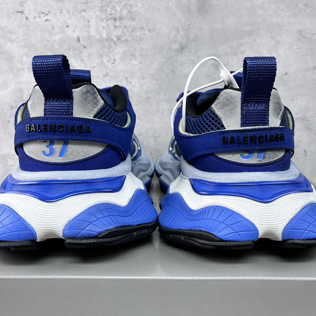 Balenciaga Cargo - Image 48