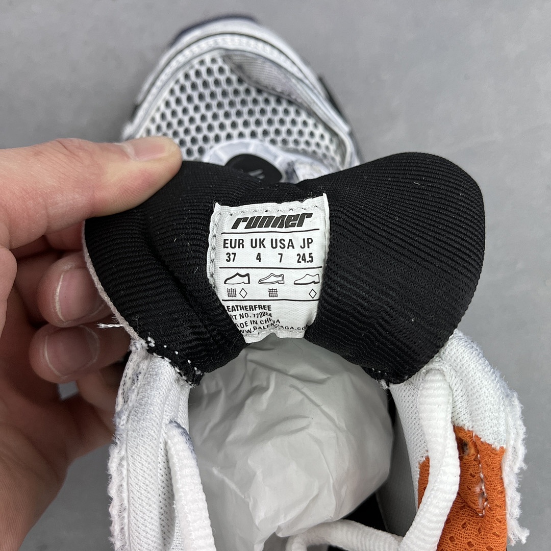 Balenciaga Runner 2.0 - Image 34
