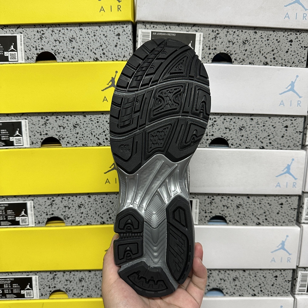 ASICS Gel-Kayano 14 Urban Research - Image 2