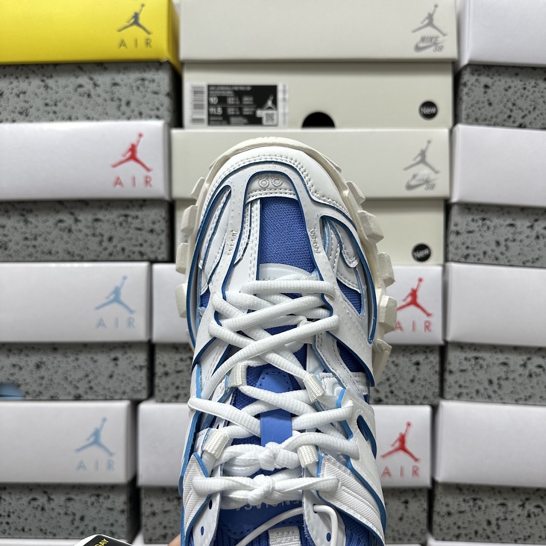 Balenciaga Track - Image 33