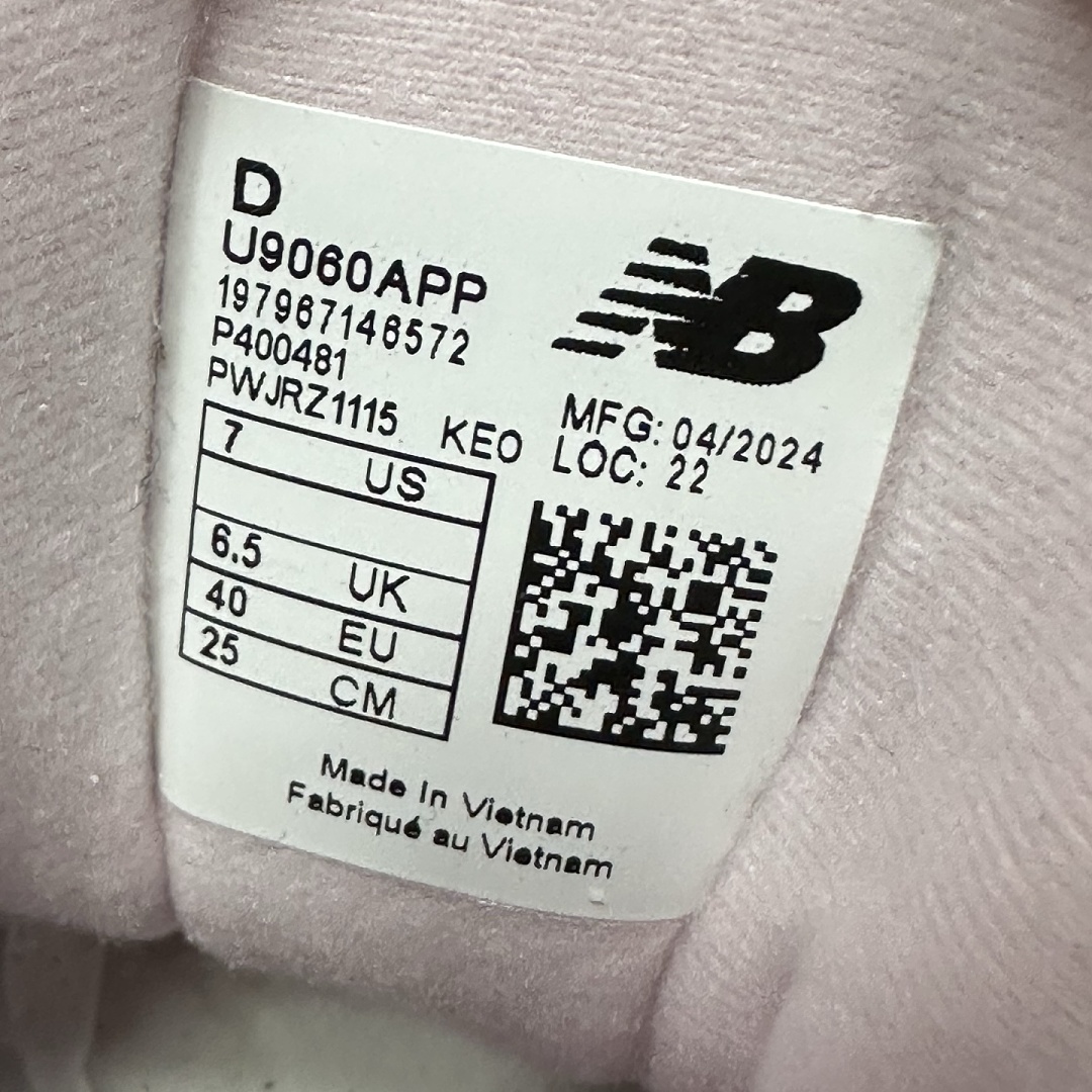 New Balance 9060 - Image 9
