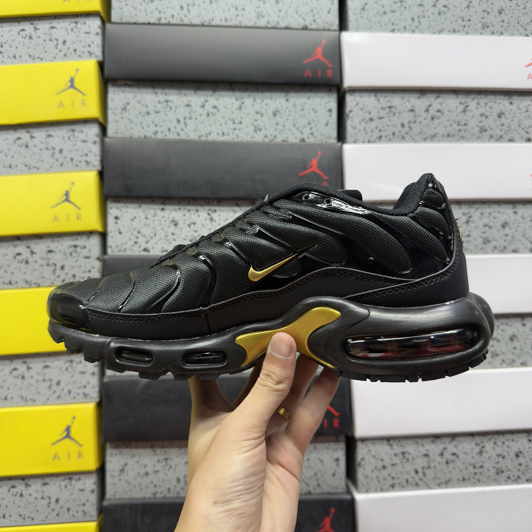 Nike Air Max Plus - Image 9