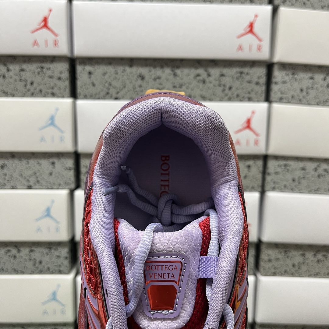 Bottega Veneta Orbit Surf Vapor - Image 7