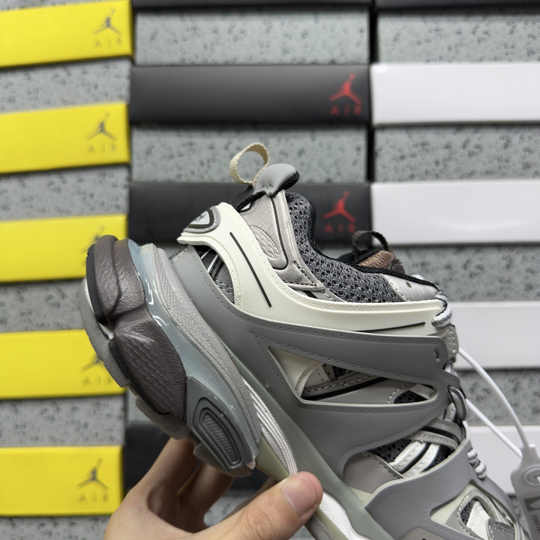Balenciaga BLCG Track 4162 Grey Black Label - Image 3