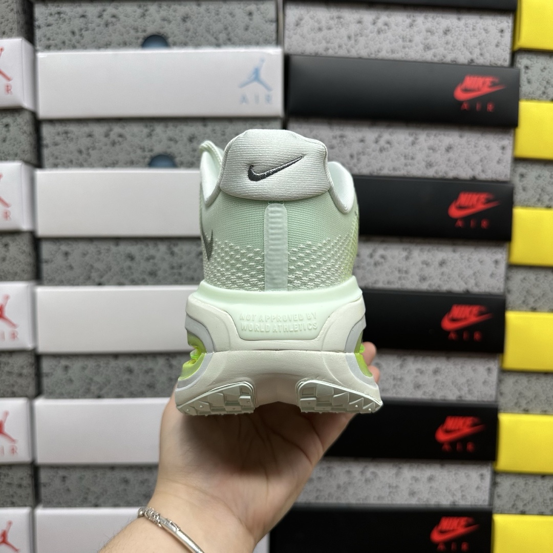 Nike Vomero Premium Barely Volt - Image 6