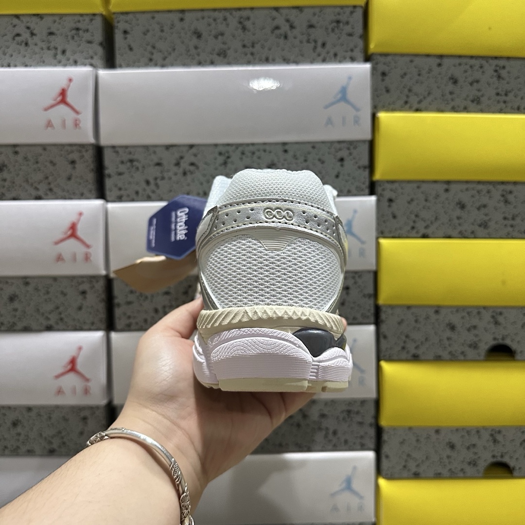 ASICS Gel-Cumulus 16 (White) - Image 9