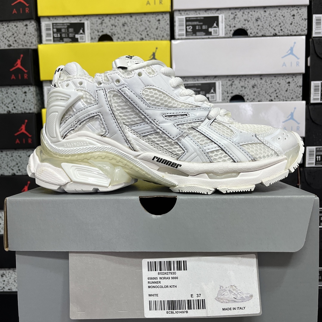 Balenciaga Runner/7.5 - Image 18