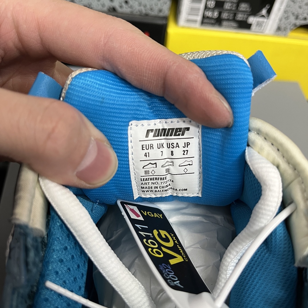 Balenciaga BLCG Runner 7.5 - Image 10