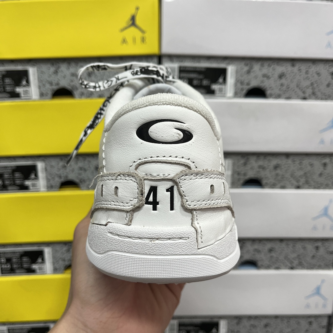Balenciaga Hamptons Sneakers - Image 4