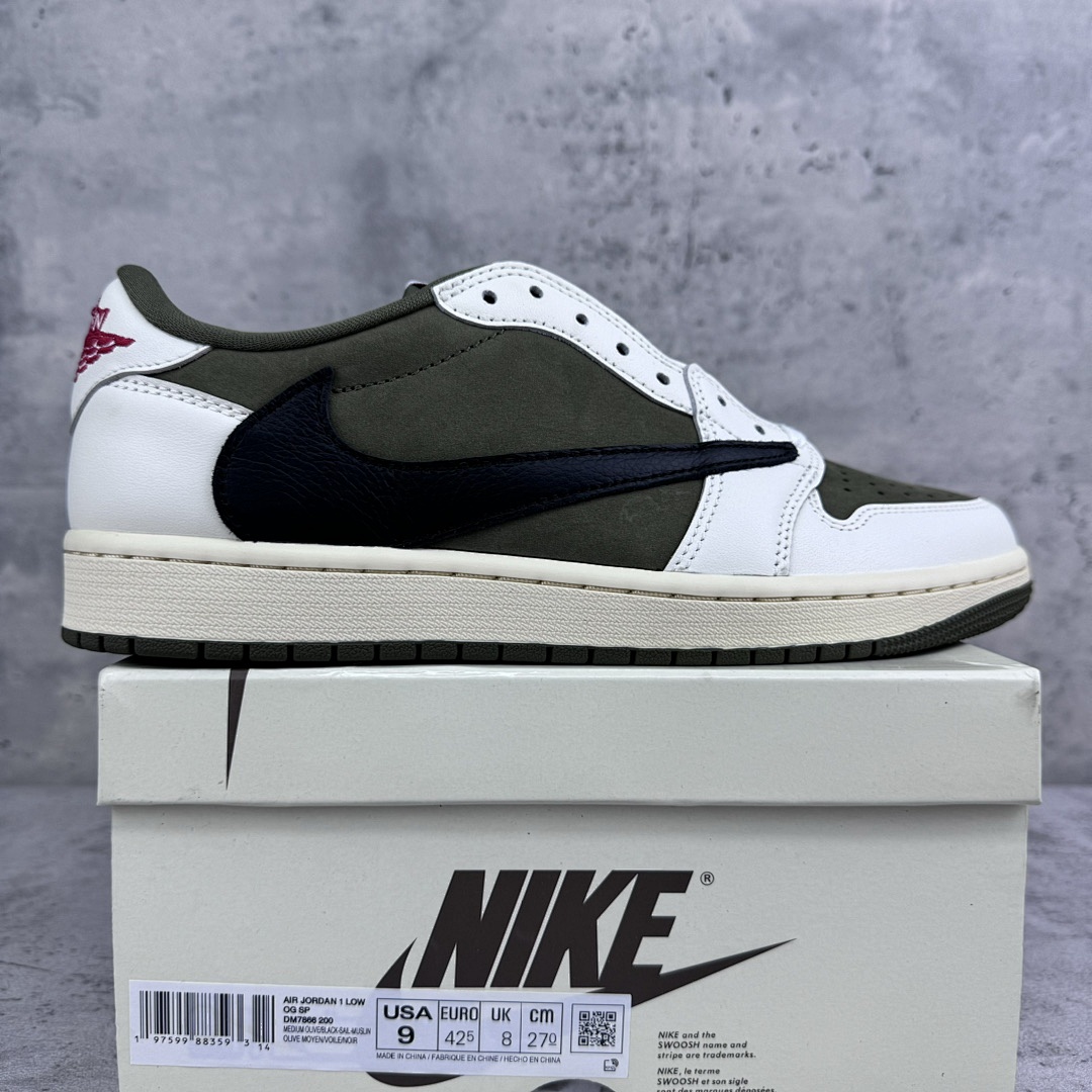 Chanel Nike Dunk SB Low Pro