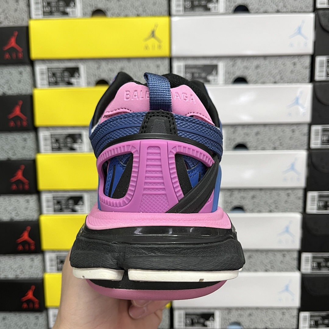 Balenciaga Track 2.0 - Image 11