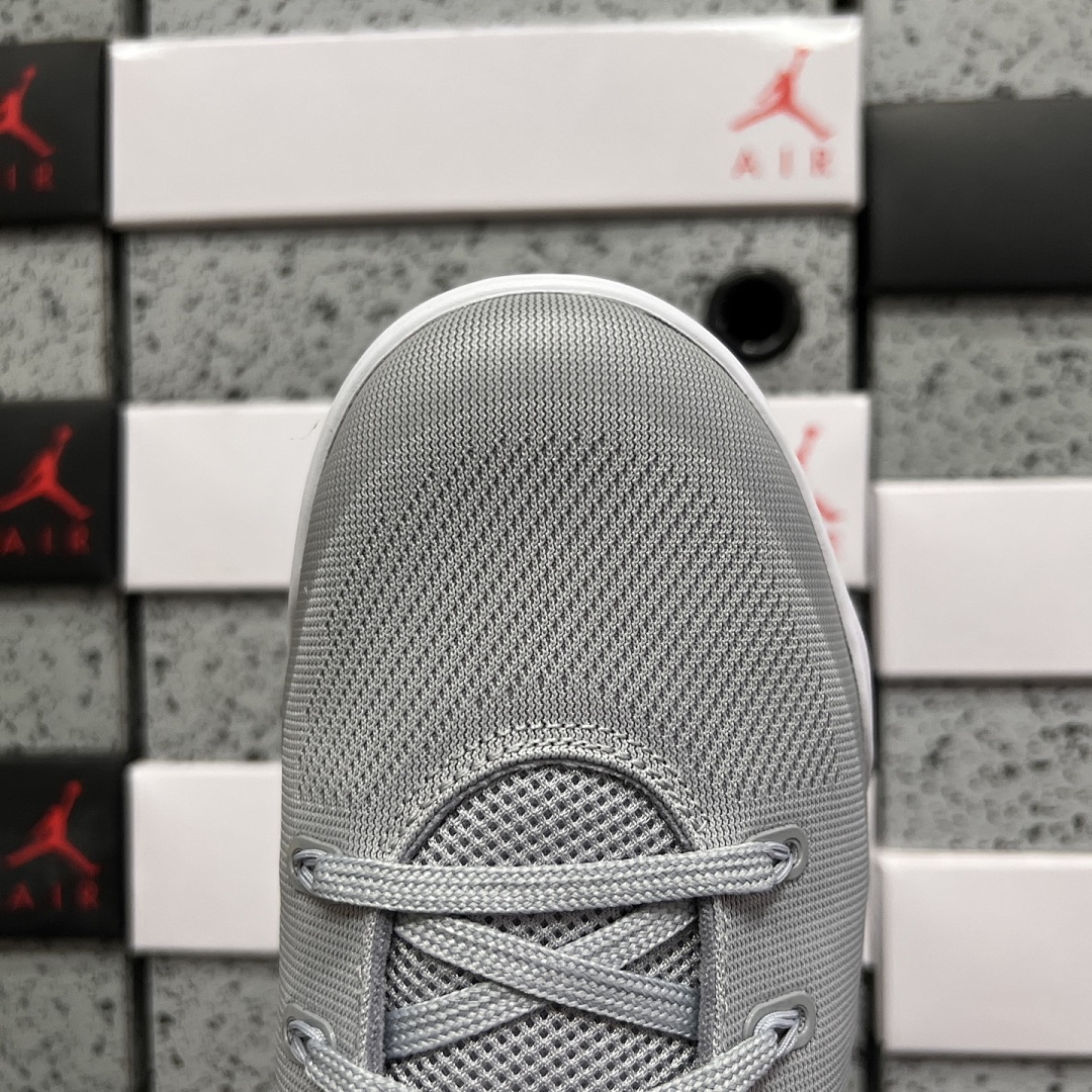 Nike Kobe 9 EM Low Protro TB Wolf Grey ZK9 (White) - Image 2