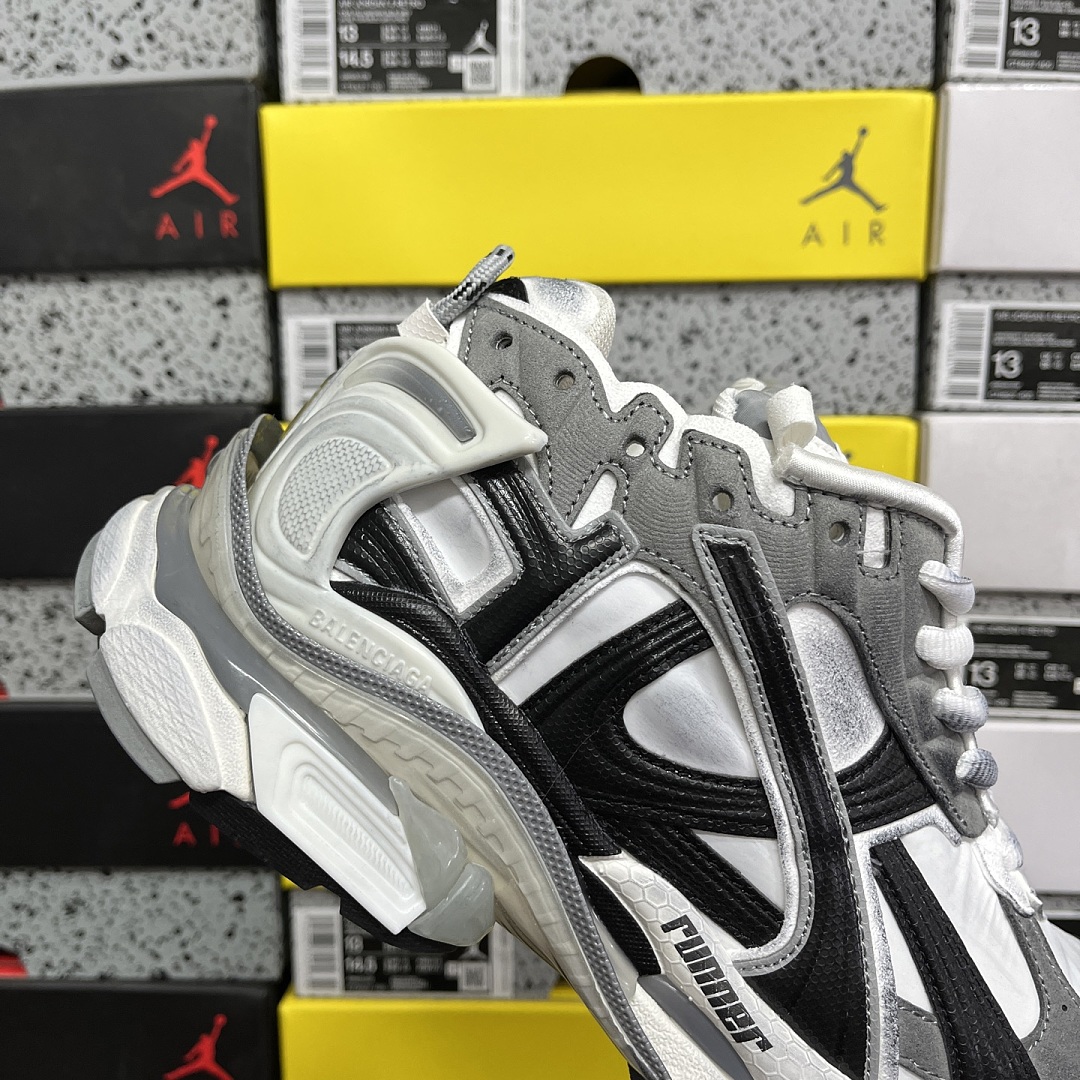 Balenciaga BLCG Runner 7.5 - Image 7