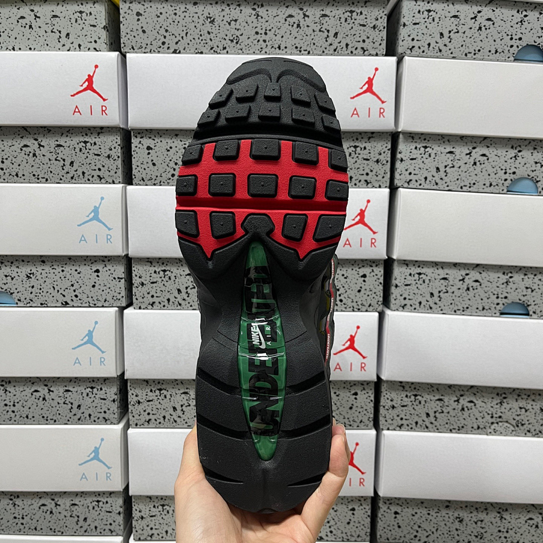 Nike Air Max 95 SP Undefeated Black IB4453-001 - Image 3
