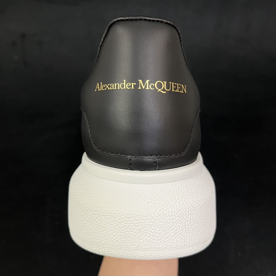 Alexander McQueen Alexander McQueen - Image 7