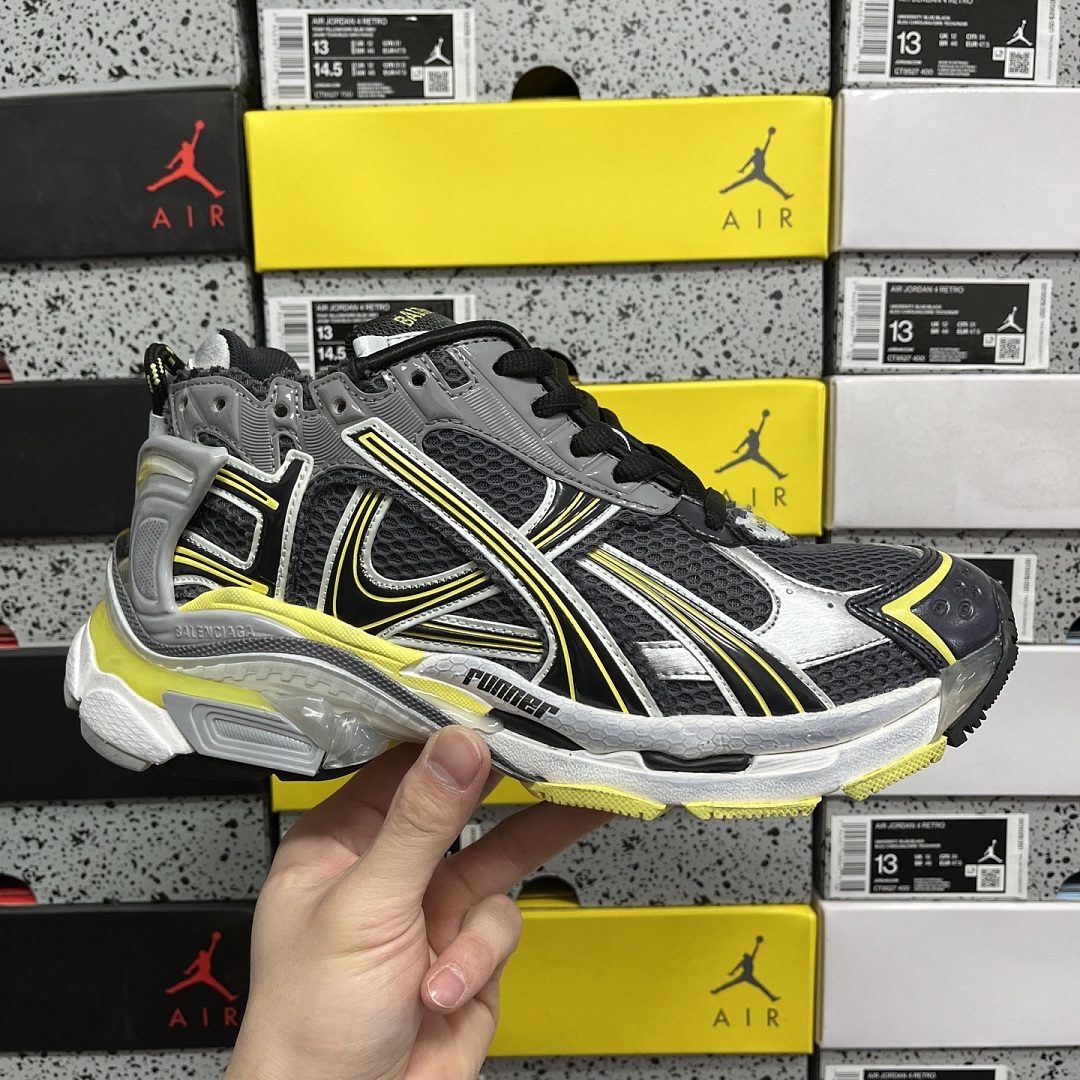 Balenciaga BLCG Runner 7.5 - Image 2