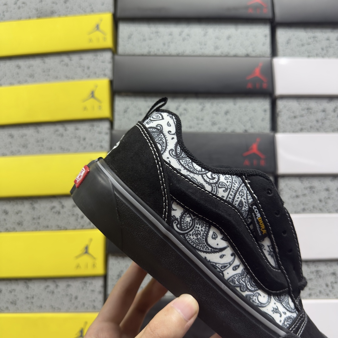 Vans Old Skool V - Image 9